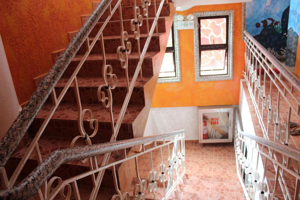 Amigos Beach Resort Balabag  Экстерьер фото